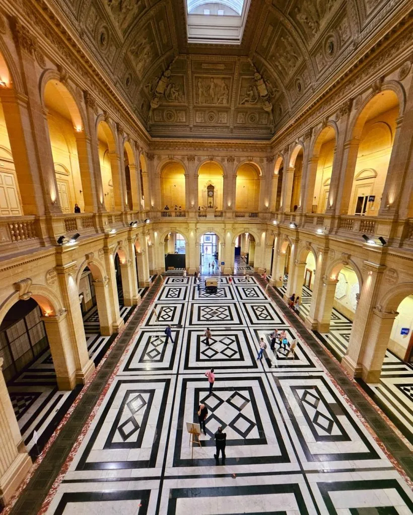 Le Palais de la Bourse de Marseille