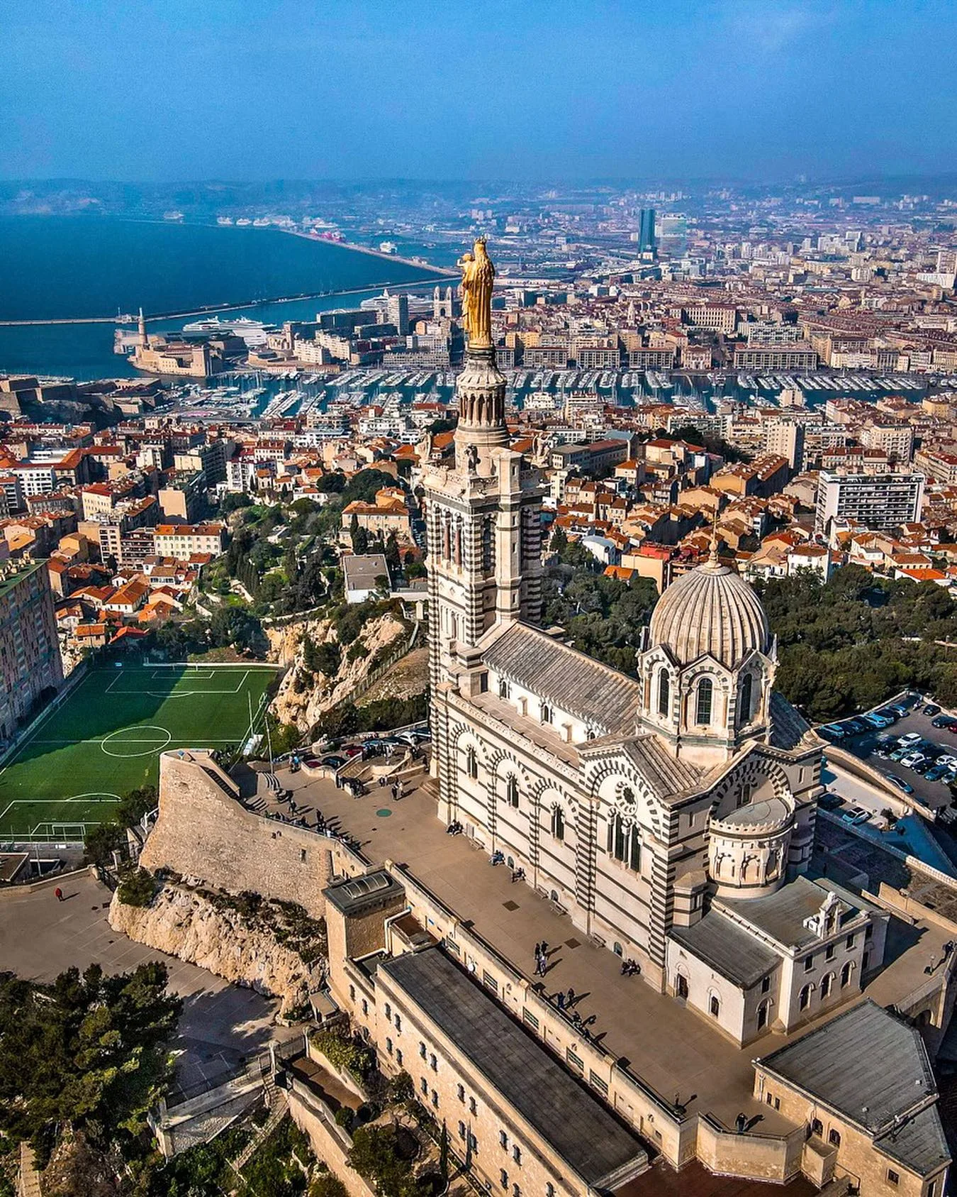 Notre-Dame de la GardeRandonnées et balades à MarseilleCircuit de Visites dans la VilleFort Saint-Jean - MyGuideMarseille
